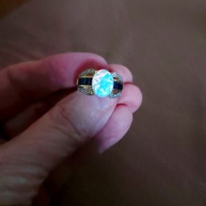 Opal and sapphire ring